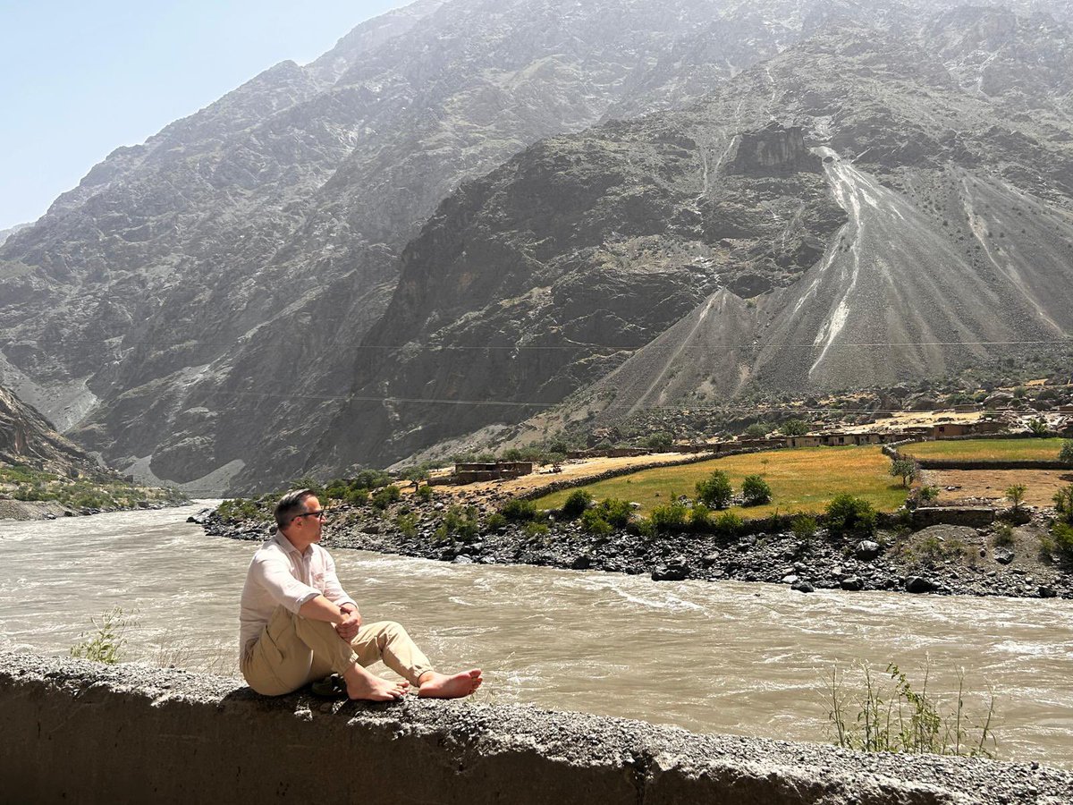 CENTRAL ASIA’S WATER CRISIS IN NUMBERS : 

-80% of all water in Central Asia is used in agriculture
-40% of water is lost due to outdated irrigation systems
-80% of glaciers could disappear if temperatures rise by +4°C
-8400 → 2500 m³ — decline in per-capita water availability