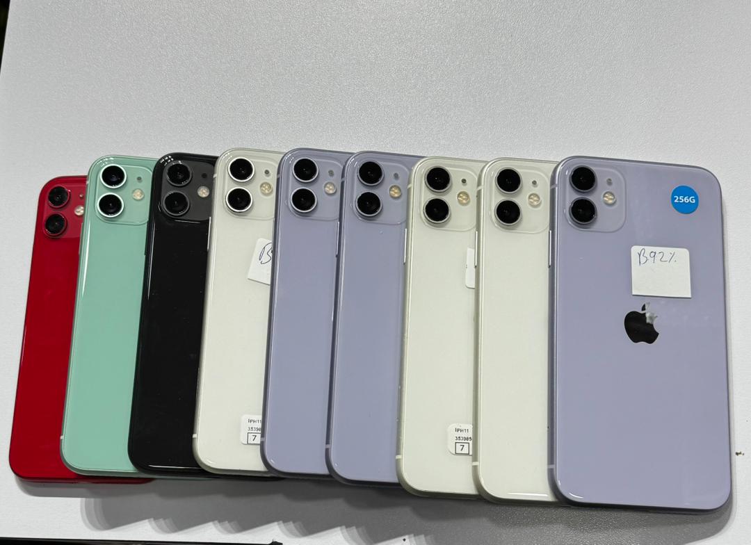 JAMES E • tweet media