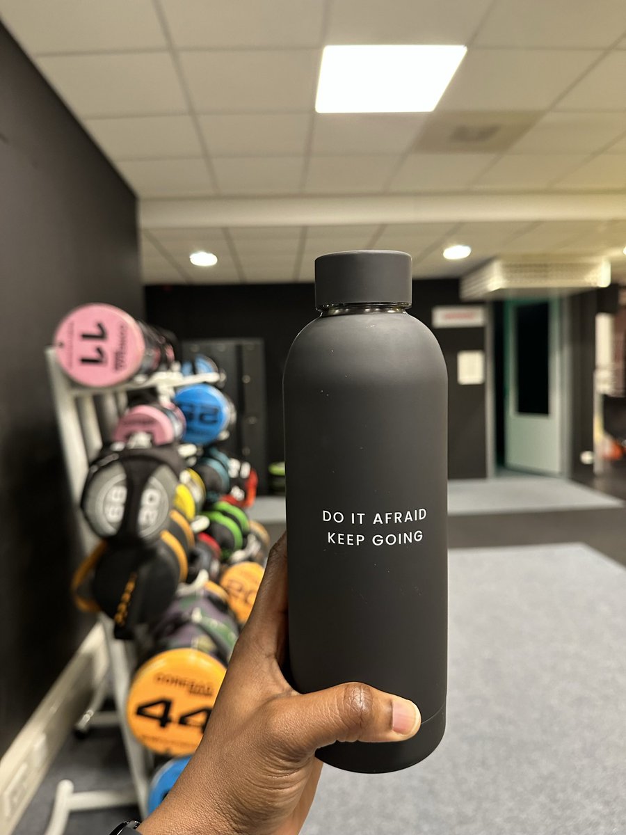 Hingees Lifestyle tweet media