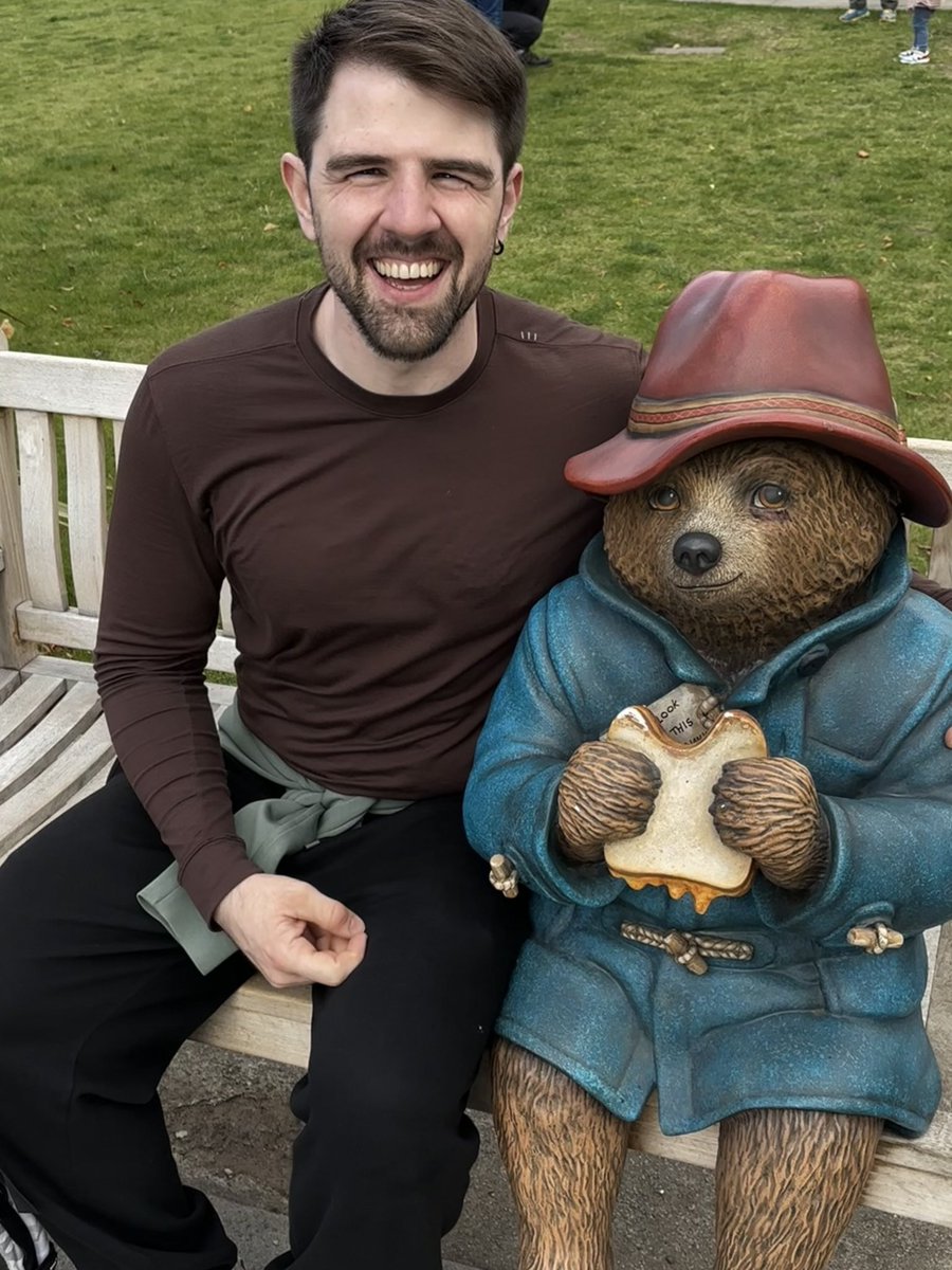 C O N N O R tweet media