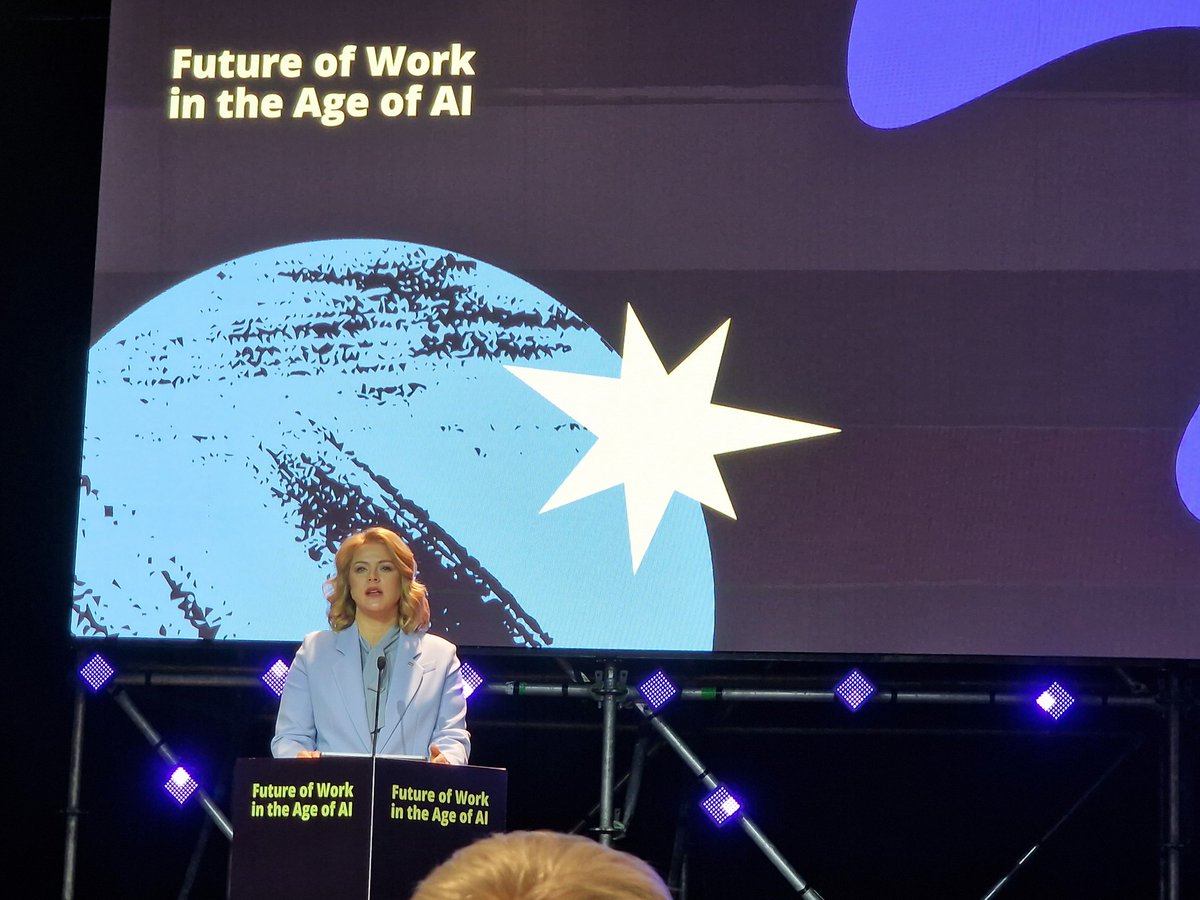 SergiuNistorRO's tweet photo. Conferința "Future of Work in the Age of AI", ce se desfășoară azi la Riga, ne demonstrează că departe de a reduce implicarea umană în crearea de valori, servicii și bunuri, IA va spori importanța și responsabilitatea de neînlocuit a oamenilor pentru lumea viitorului. https://t.co/6GFoPU8den