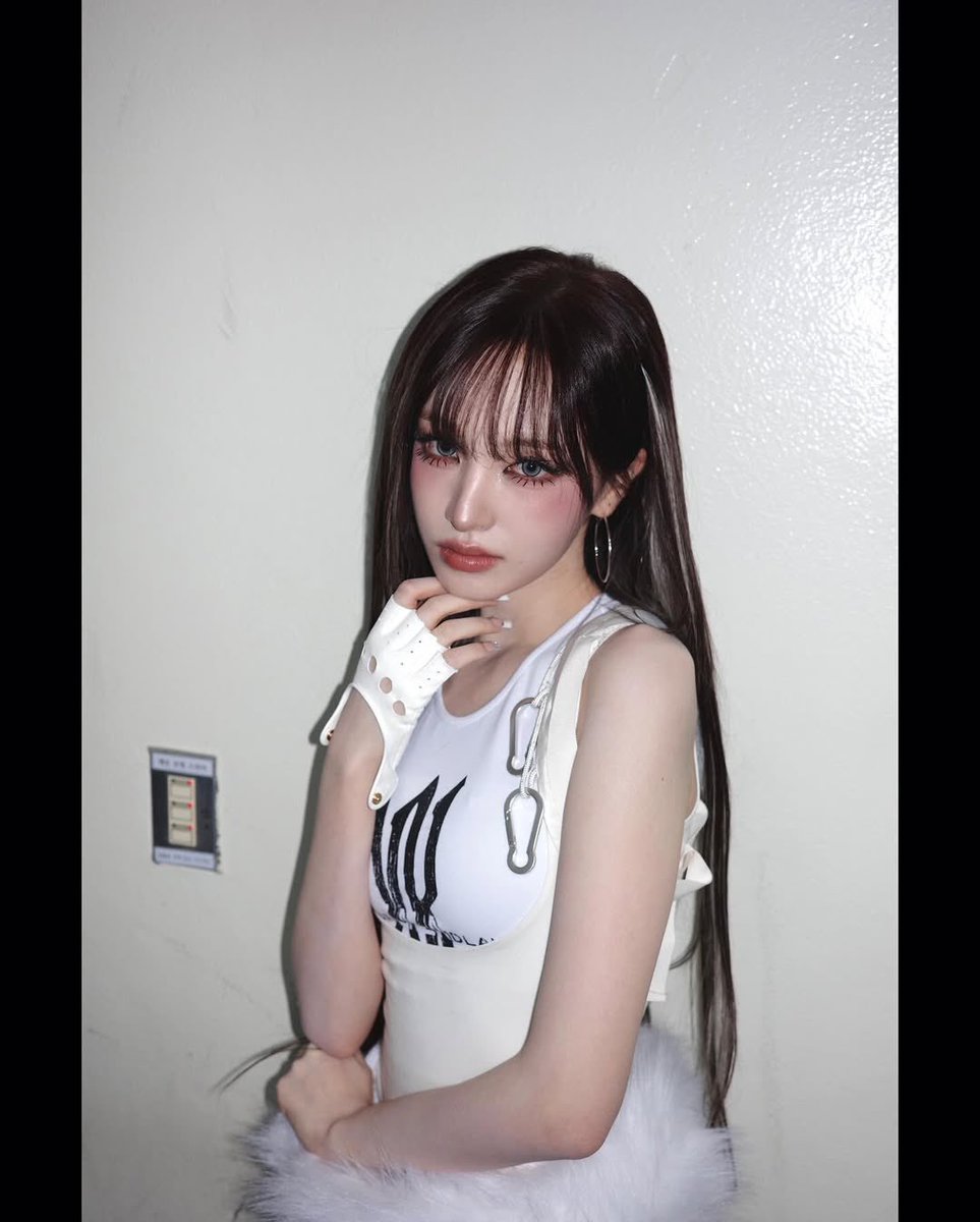 𝐿𝒾𝓏 tweet media