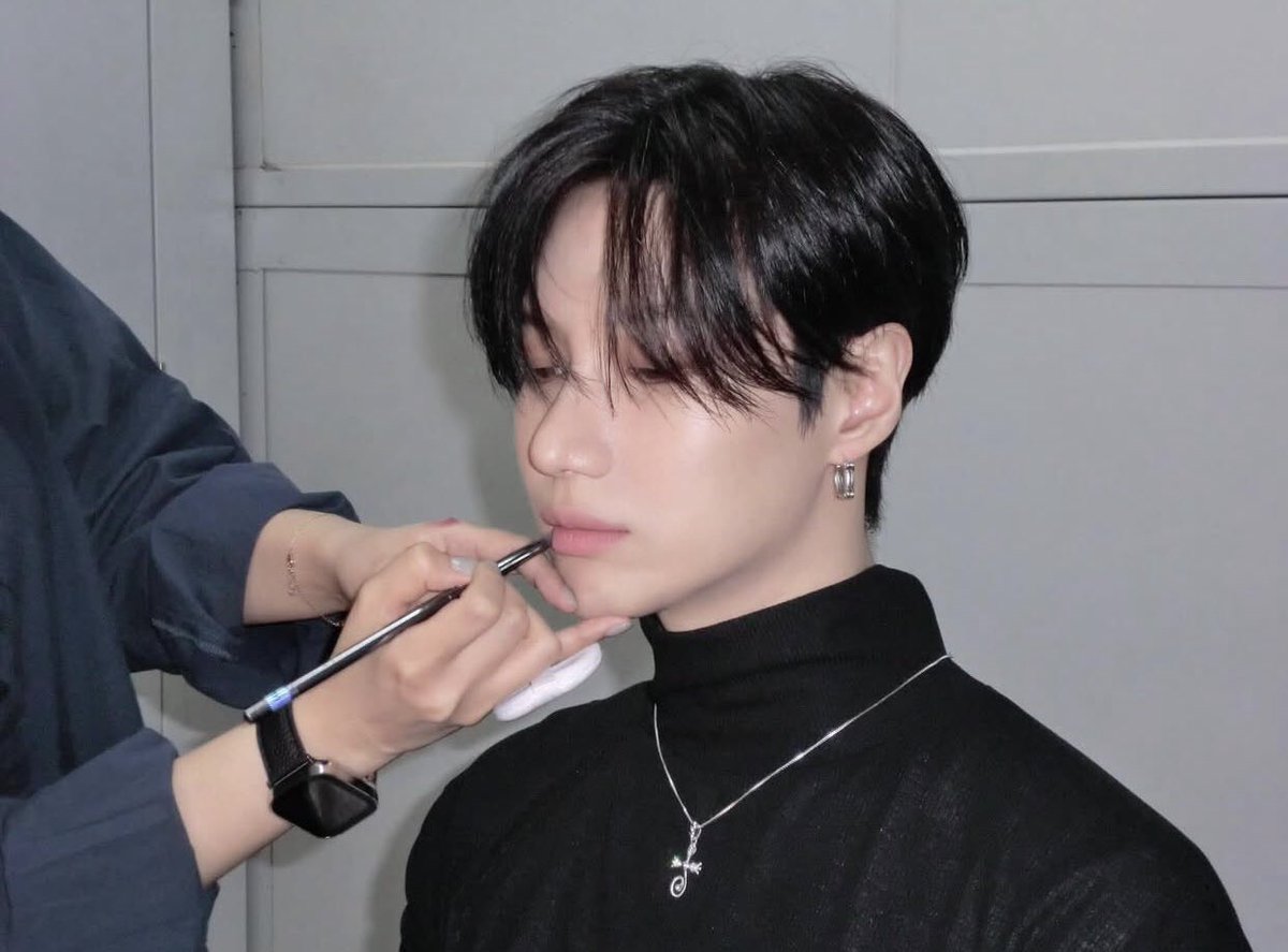 태민. tweet media