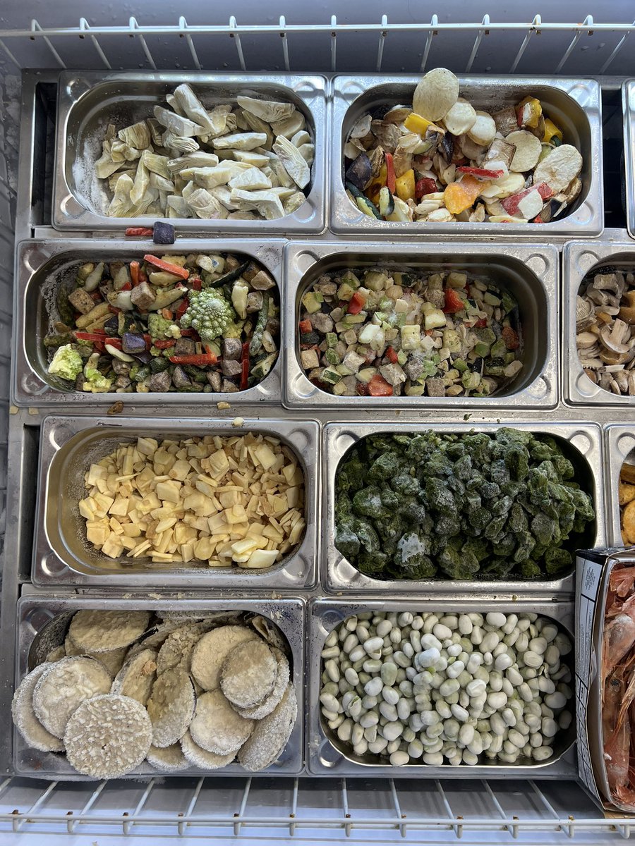 mercatdelesseps's tweet image. 🥦 Verdures sempre a punt per cuinar!

A Congelats Verdi tens mixes de verdures ideals per cremes, saltejats o arrossos ràpids 🍳

📲 699420213

#congelats #verdurestempora #menjarsaludable #mercatdebarri #MercatDeLesseps