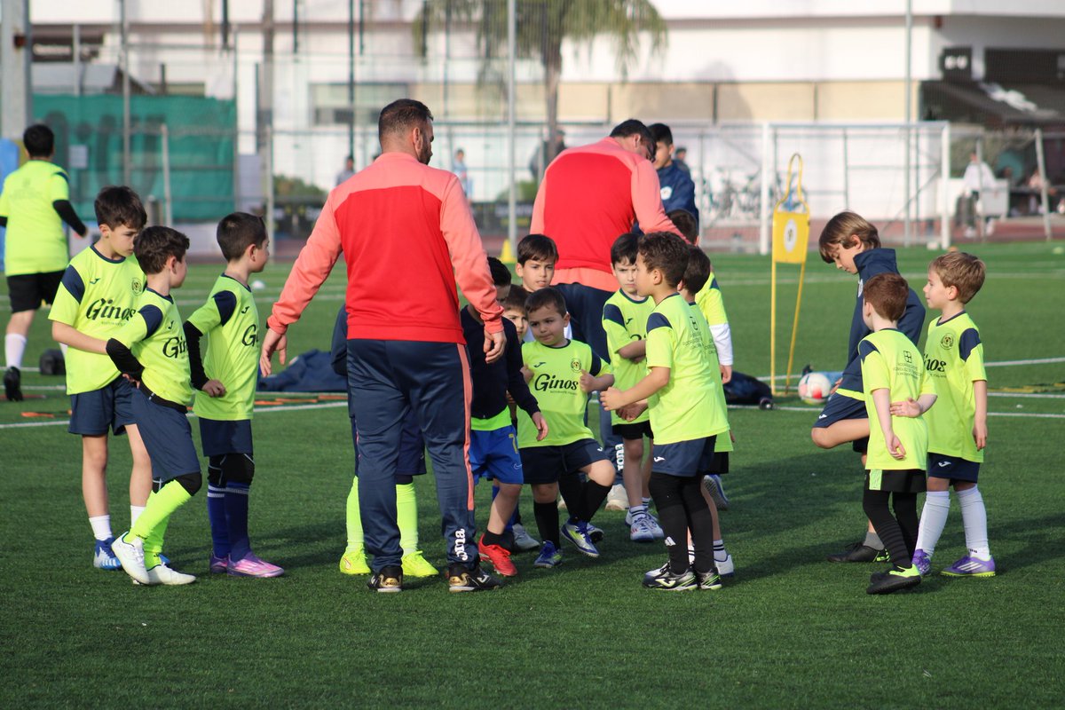Academia MundoFútbol tweet media
