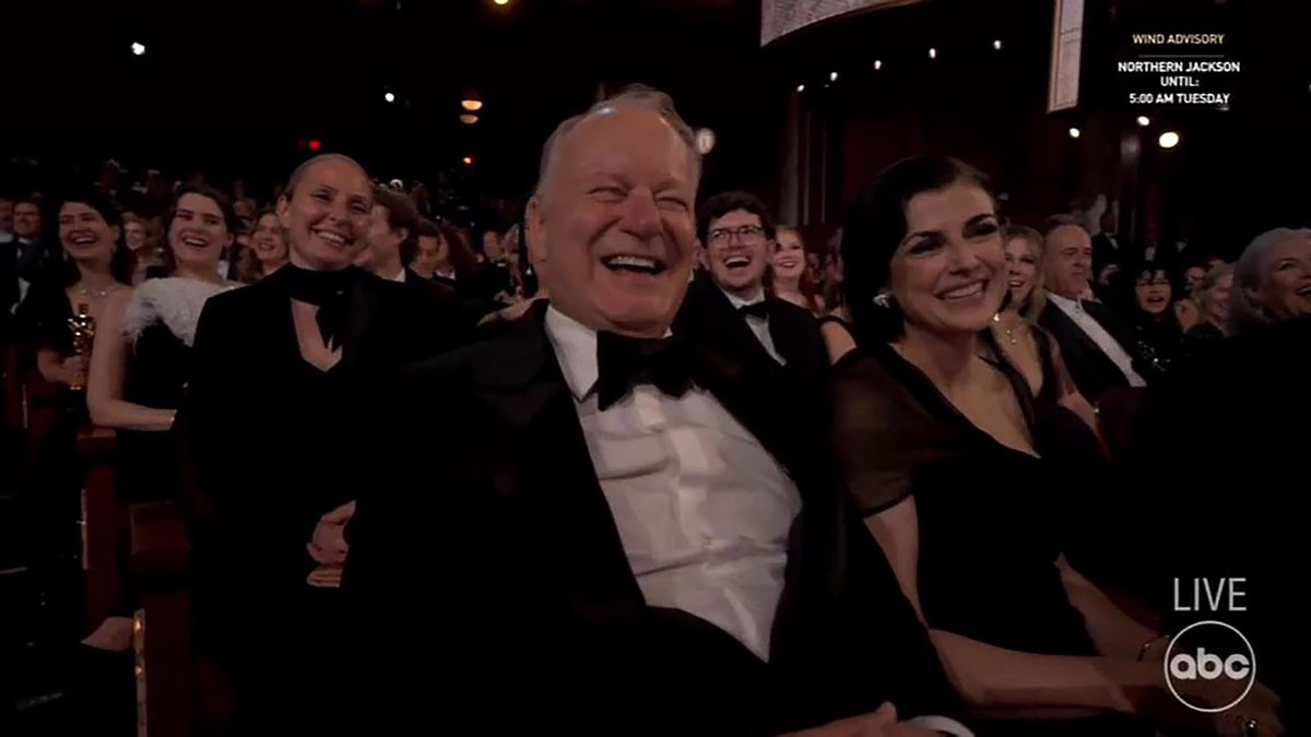 Alexander Skarsgård Vault tweet media