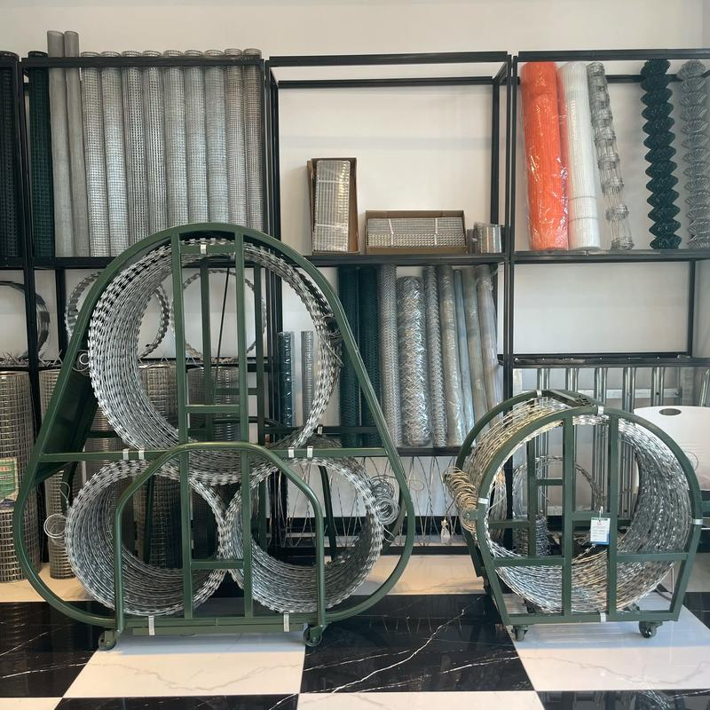 zemingwiremesh's tweet photo. Our razor barbed wire provides 24/7 strong protection.
✅ Sharp &amp; durable
✅ Anti-rust galvanized
✅ Suitable for all outdoor sites
Wholesale price | Custom available
DM for price list!
Email: sales03@hbzmwiremesh.com
Website: https://t.co/E1QFzbpeoh 
WhatsApp:+86 18631875581 https://t.co/GlEyKTqRWy