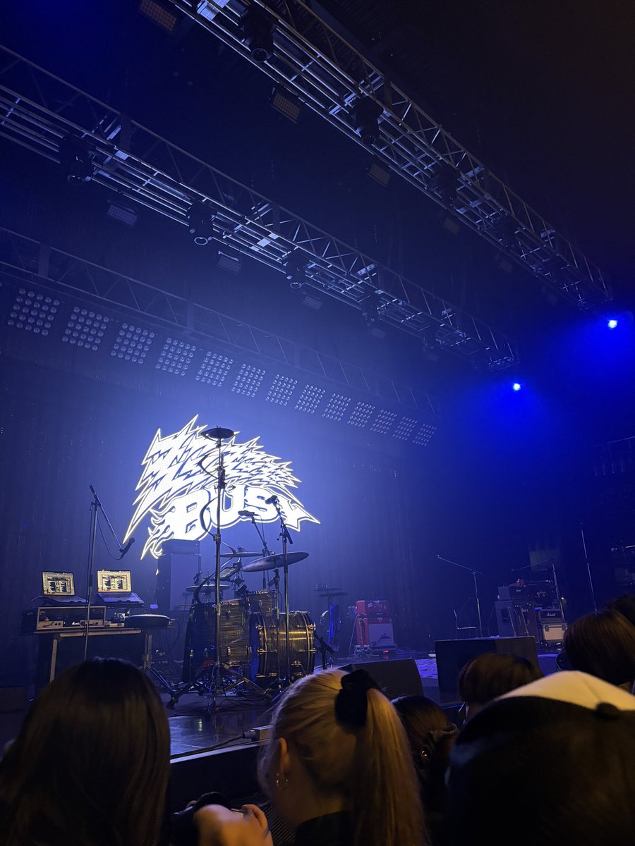 lasrh_m613's tweet photo. こちらも時差だけど

20260228 礼賛 超超超BUSYツアー @福岡
地元公演で前から3列目、しかも昨年に続きミーグリにも参加できたという超神回🌟 ミーグリパスの写真撮るの忘れてたので昨日の帰りにサイさんと一緒に📷 https://t.co/677MYxuyHh