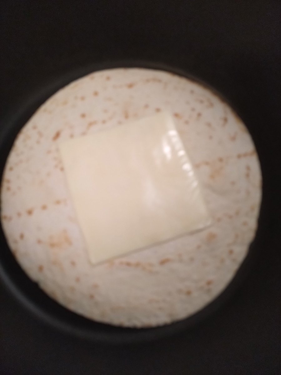 funkfunkfunk3's tweet image. マーキーさん 今日はスーパーにも寄らず 土日の残り物で乾杯🍺ですよ!📻️#MMM765 #おうちごはん #TACOS #スープカレー