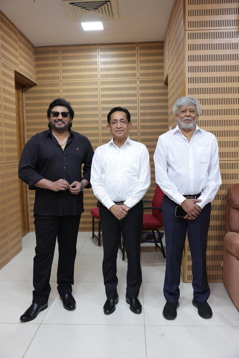 pudiharicharan's tweet photo. . @actorprashanth graced the celebration of 50 Joy Homes by Joyalukkas Foundation as the Chief Guest. 

A beautiful initiative creating new beginnings and brighter futures.
#JoyHomes #JoyalukkasFoundation 

@prosathish @S2MediaOfficial https://t.co/9bJ6SeRWrC