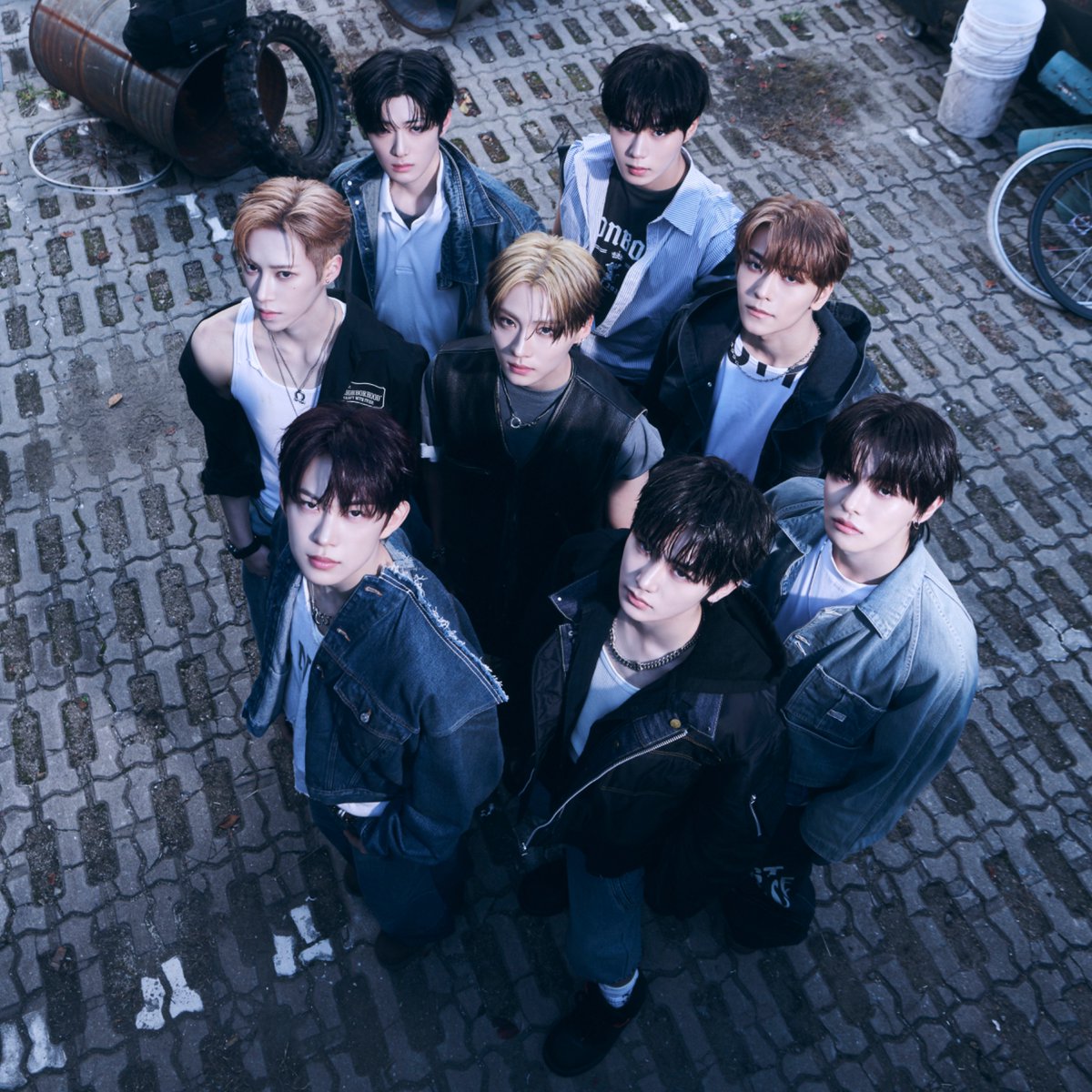 いよいよ本日 19:00~！
TBS「CDTVライブ！ライブ！」に
ALPHA DRIVE ONEが出演します📺✨

ALLYZのみなさん、沢山の応援よろしくお願いいたします❤️‍🔥

#CDTVライブライブ　
#ALPHADRIVEONE #ALD1
#EUPHORIA #ALPHADRIVEONE_EUPHORIA
#FREAK_ALARM
#ALD1_JPMemories
#はじめてのALD1