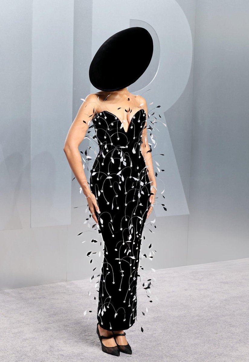 pinkpantheress source tweet media