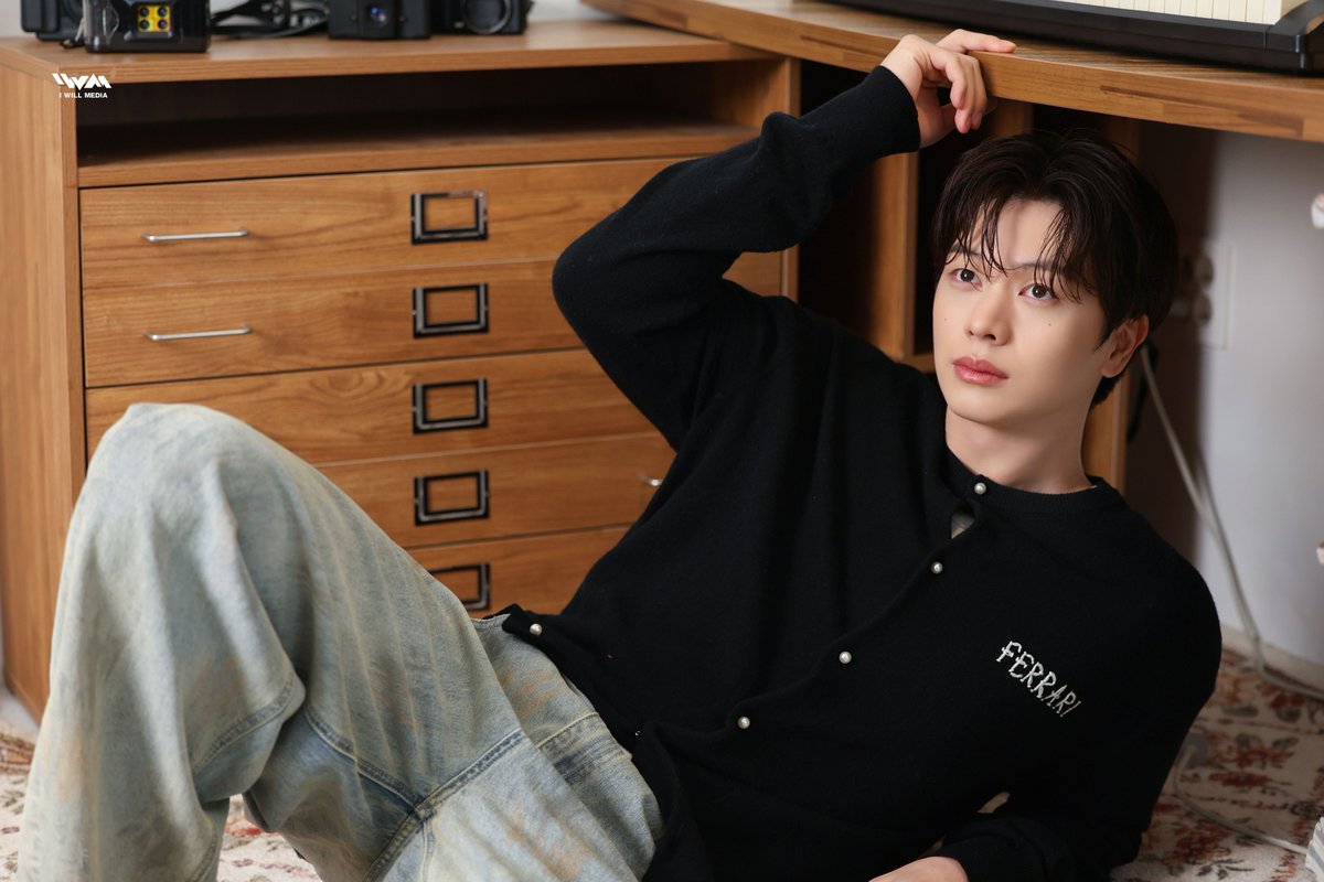 myameldee's tweet photo. 너무 이뻐..🖤🐈‍⬛📸"

#육성재 https://t.co/z7LgllxZNx