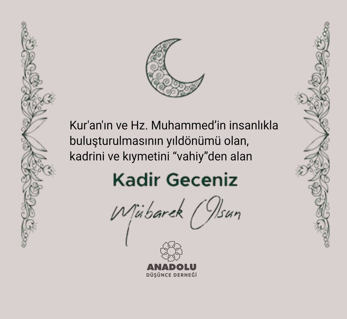 Kadrini ve kıymetini "vahiy"den alan 
Kadir Geceniz Mübarek olsun.