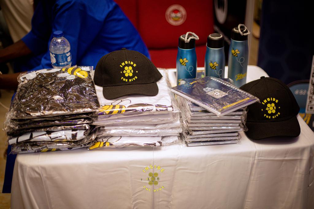 DannyYak 🔺️(🐝,♟️) tweet media