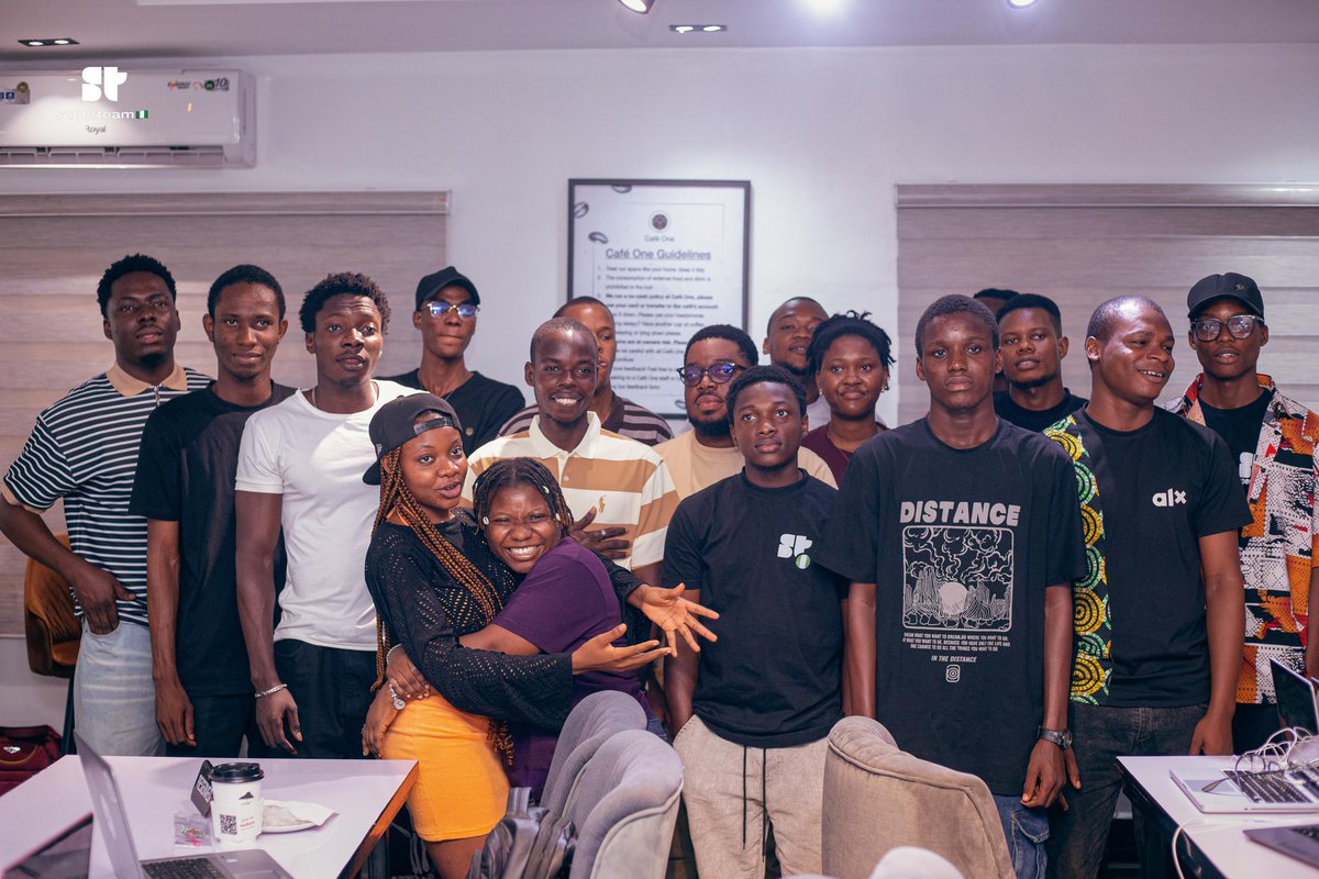 My Favourite Short Girlie💜 tweet media