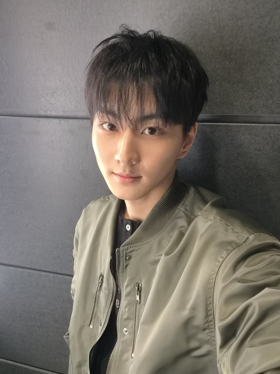 눈이랑 입 크기가 같은데 이게 맞는거지…?