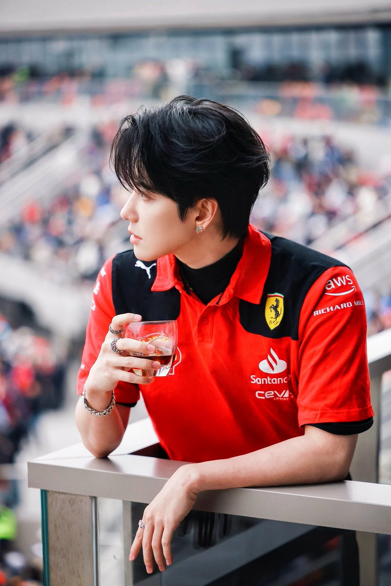 เสื้อแดงมานี่มา❤️ #ไมค์พิรัชต์ #m1keangelo #mikeangelo