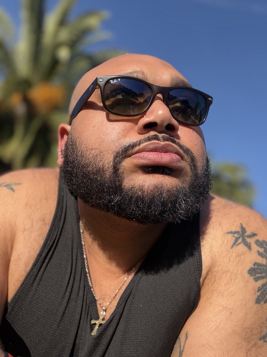 Daniel M tweet media