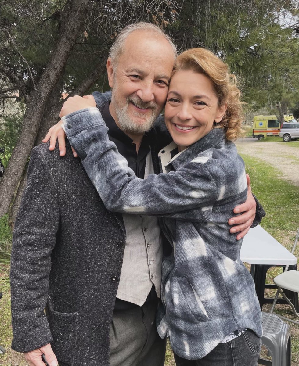Θράσος και Πενυ❤️
Γιώργης και Μαρία❤️

#mavramesanyxta
#tonisi
#agioserotas