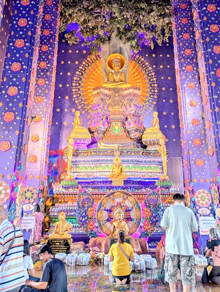 初めて行ってみたけど意外と見応えあった
田舎の大きなお寺っていう感じで外国人もおらずのんびりした雰囲気が漂ってた
maps.app.goo.gl/CBTDYNZvmnHspf…