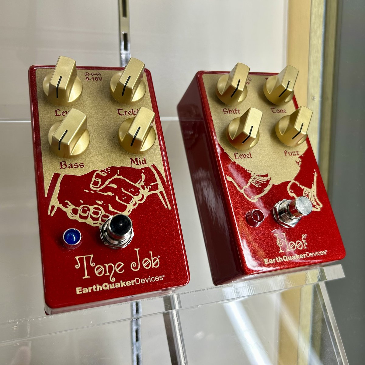 grandeybass_tyo's tweet image. 【商品情報】
#EarthQuakerDevices #EQD
IKEBE 50th Anniversary Color

EQD人気ペダル「Hoof」と「Tone Job」限定カラー！
裏蓋にEQDジェイミー氏のサイン入り！✨
\\ どちらも在庫極少です！ //

🔻商品詳細はコチラ🔻
ikebe-gakki.com/Form/Product/P…

ikebe-gakki.com/Form/Product/P…