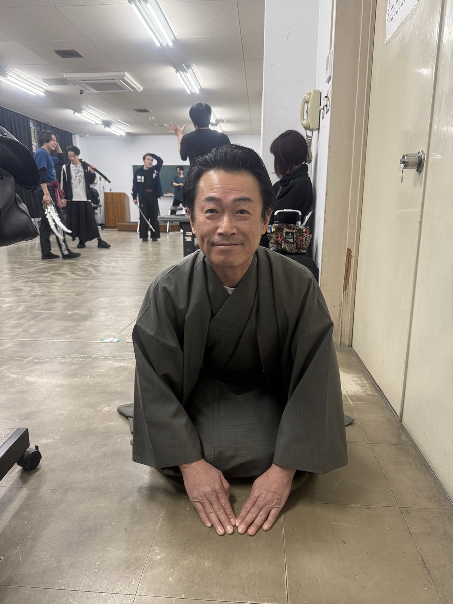 kiuthy_bot's tweet photo. ブラックタイツ
｢桜心中｣
いよいよ今週です。
劇場でお待ちしておりますよってに。 https://t.co/QD5EOgzNaY
