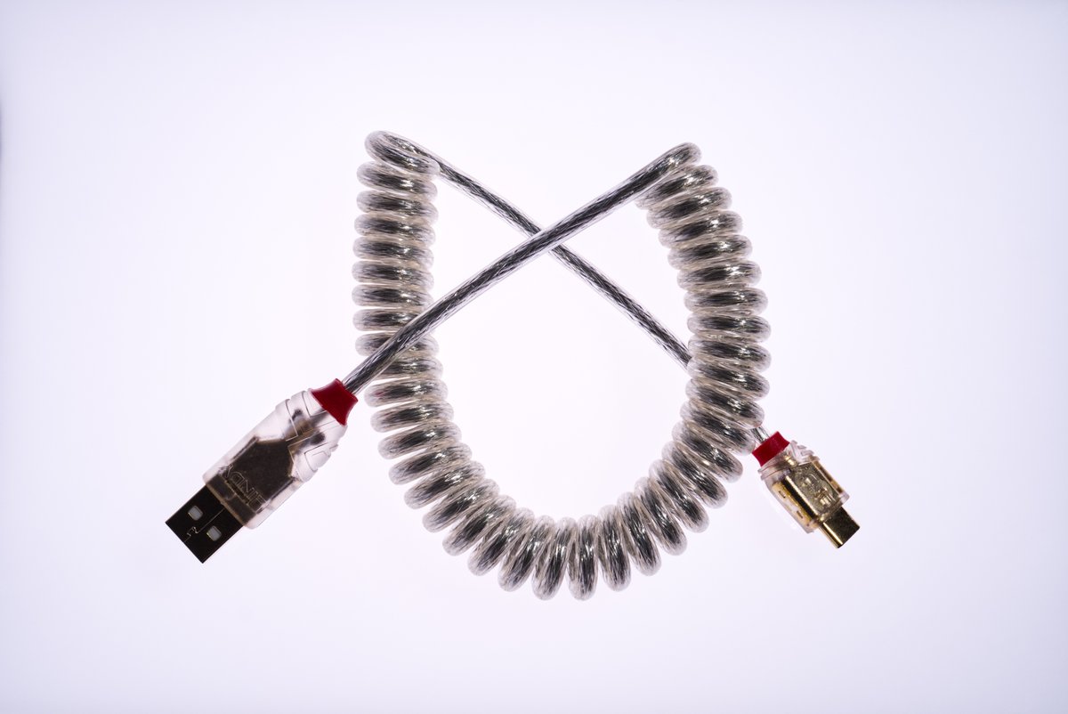 ll9_sv3's tweet image. my new gear
LINDY CABLE
#lindy 
#cable 
#α6400