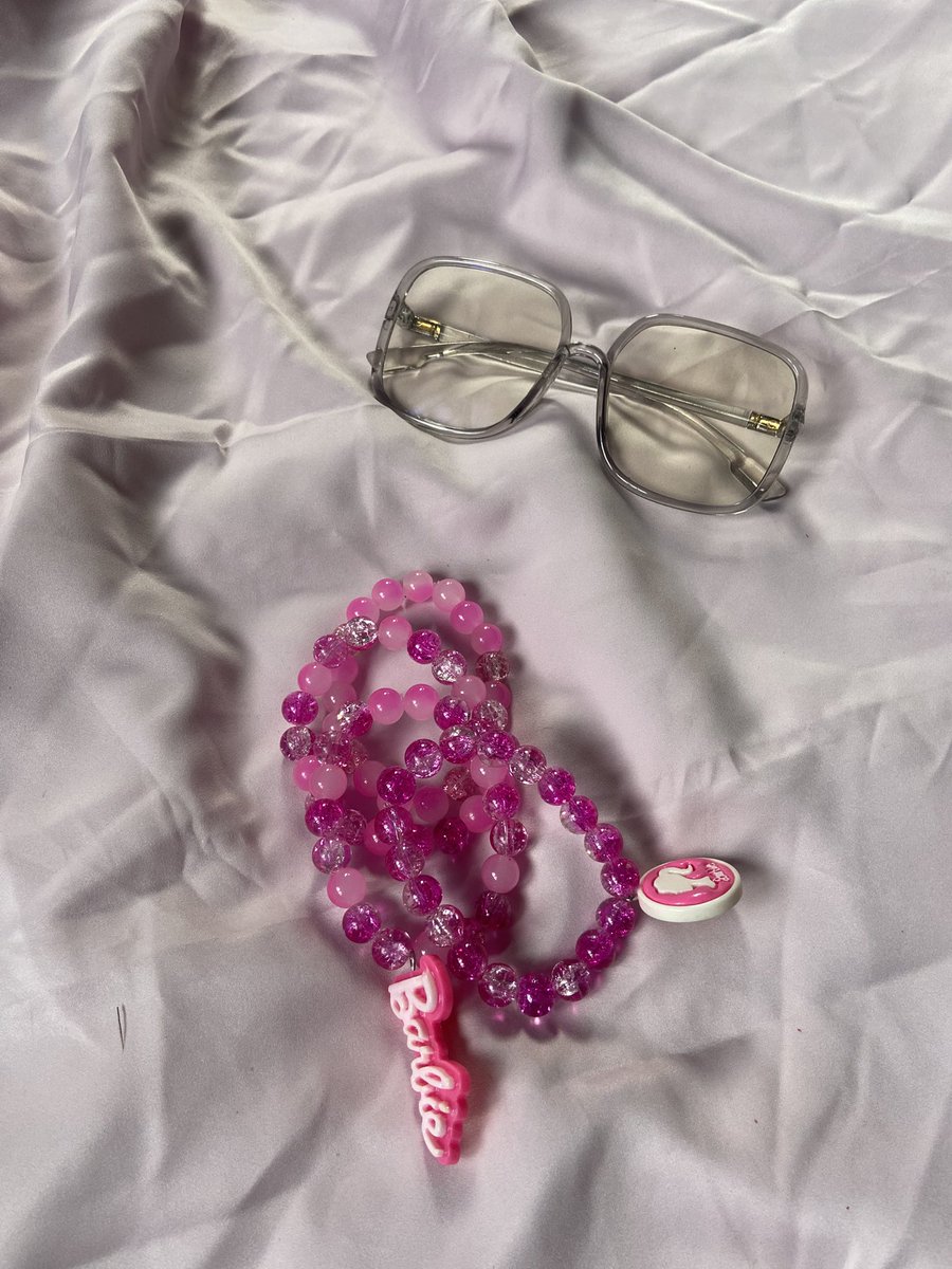 beh_car's tweet photo. Good morning everyone ☺️

I’m now in the business of making beautiful bead bags and accessories. Please patronize 🤭 https://t.co/WG8svpLUpA