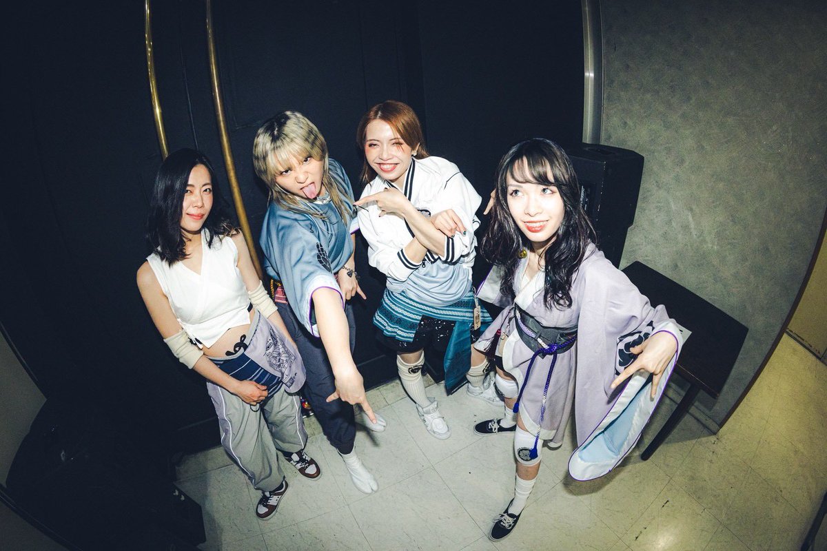 五臓ツアー北海道2日目！
旭川CASINO DRIVE、改めて昨日はありがとうございました🌓

このツアーでしか生まれないグルーヴ🌈
五臓の曲たちもまた１つ育った気がします🔥
大感謝！！！

北海道のみなさん、また会いましょう！☺️

📸by <a href="/MmmuSic_ai/">はな｜Hana</a> 🌸

#NEMOPHILA