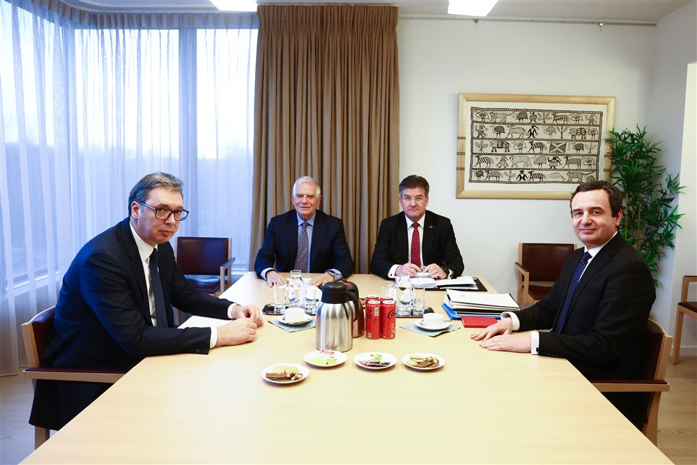 Димитрије Војнов: Србија не памти овакве издајнике у миру какви су Александар Вучић и његови сарадници, као што не памти ни одсуство реакције народа на издају
nspm.rs/prenosimo/srbi…