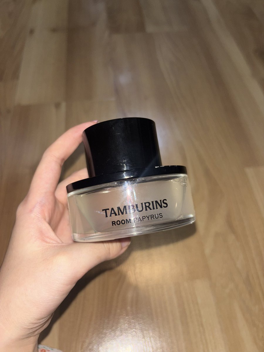 CleanclosetB's tweet photo. ส่งต่อ
Tamburins Room Spray 90ml ✨
กลิ่น Papyrus กลิ่นผู้ดี luxury มากๆ (ฉีดไม่ถึง 10 ครั้ง) 

 349฿ 〰️ รวมส่ง (ราคาเต็ม 1000++)

#ส่งต่อคสอ #ส่งต่อเครื่องสำอาง #ส่งต่อเครื่องสําอางค์ #ส่งต่อของใช้ #ส่งต่อสกินแคร์ https://t.co/5PgkpLABFR