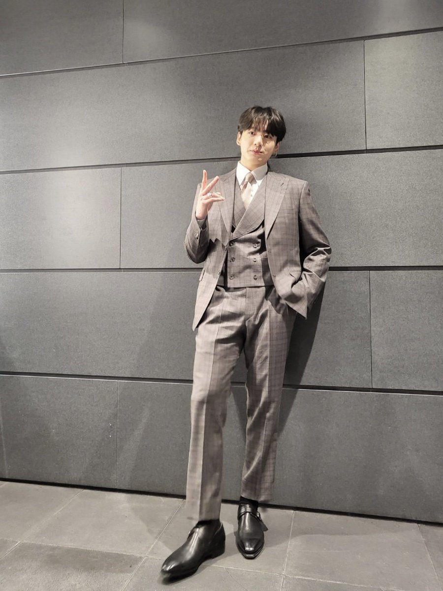 ᴀʰᵉⁿ is Alien ⊙⊝⊜⁷ tweet media