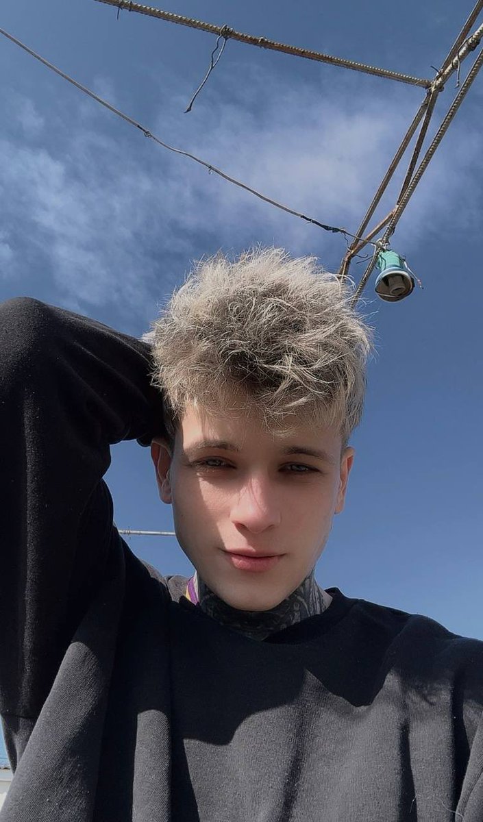 Slavko Rainbow tweet media