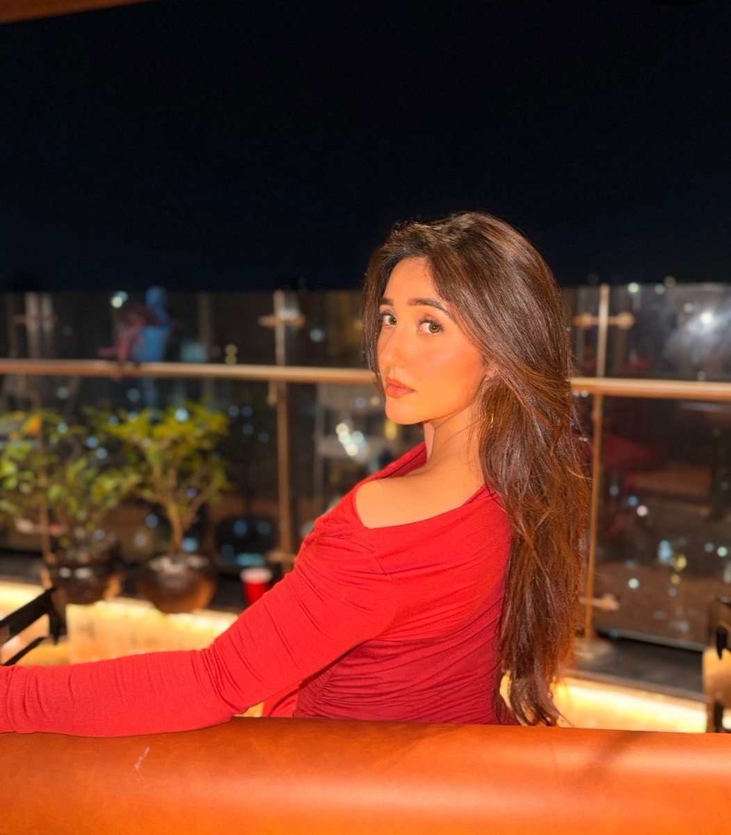 Team Ashnoorkaur ™ tweet media