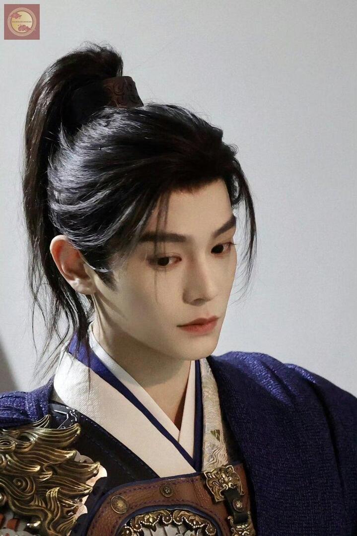 [nihao] gak kuaatt. Ding Yuxi cakep banget. Auranya tumpah-tumpah 😭