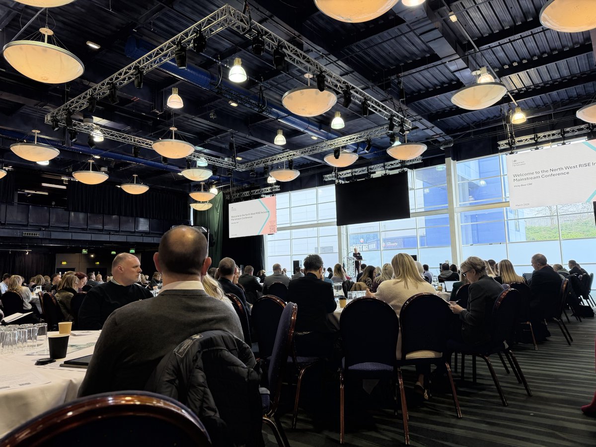 Lee Woods tweet media