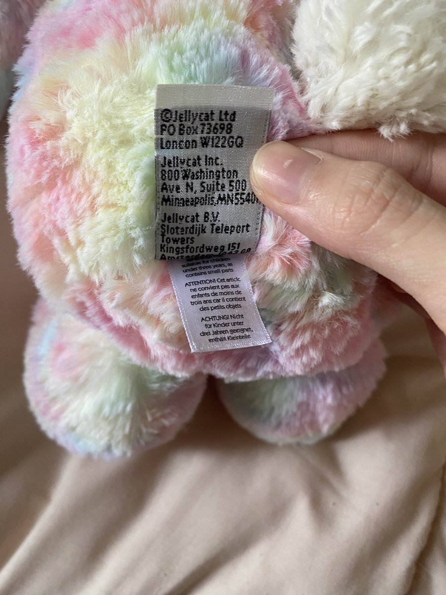 wts jellycat bunny lazulia medium new original (exclusive limited china)
only 450k
dm for order💌