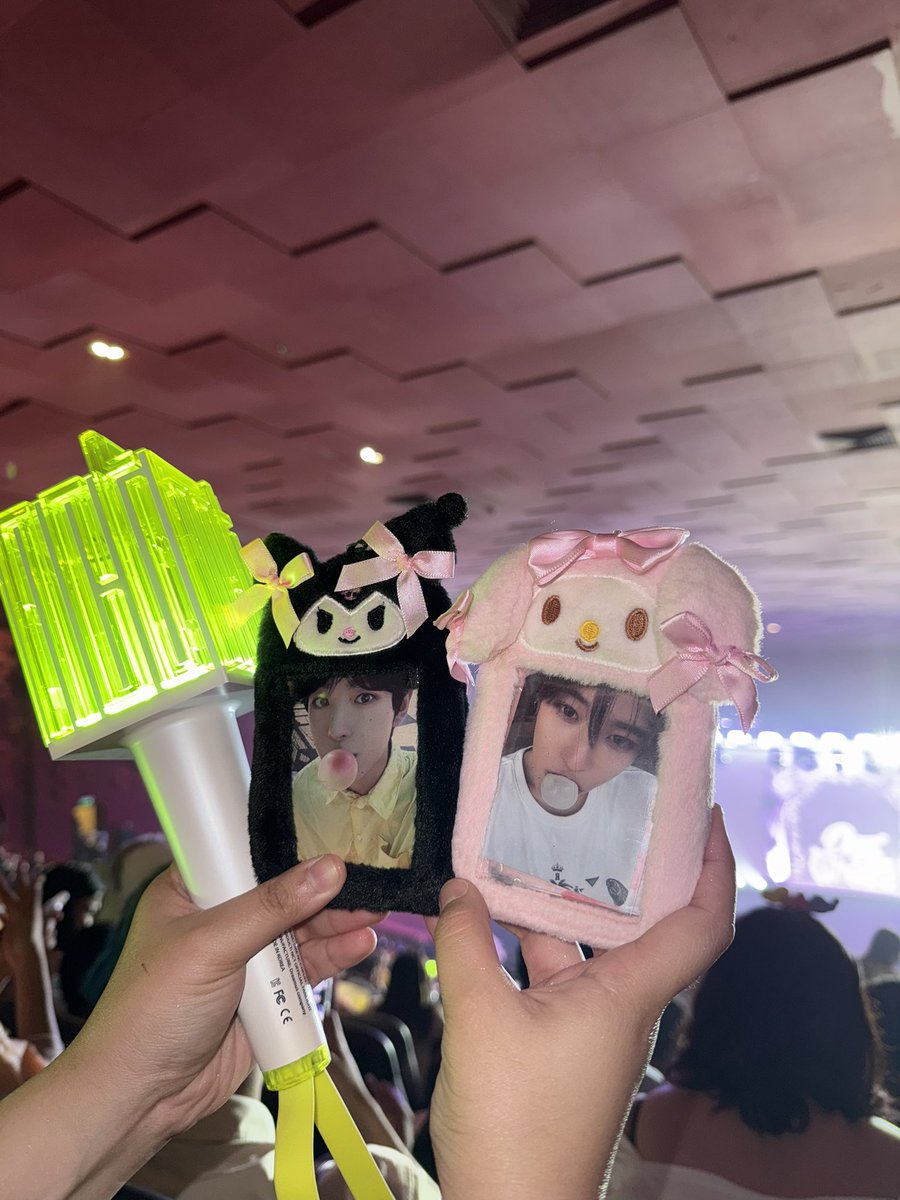 sanscart22's tweet photo. 💚 https://t.co/9yMYRwKncp