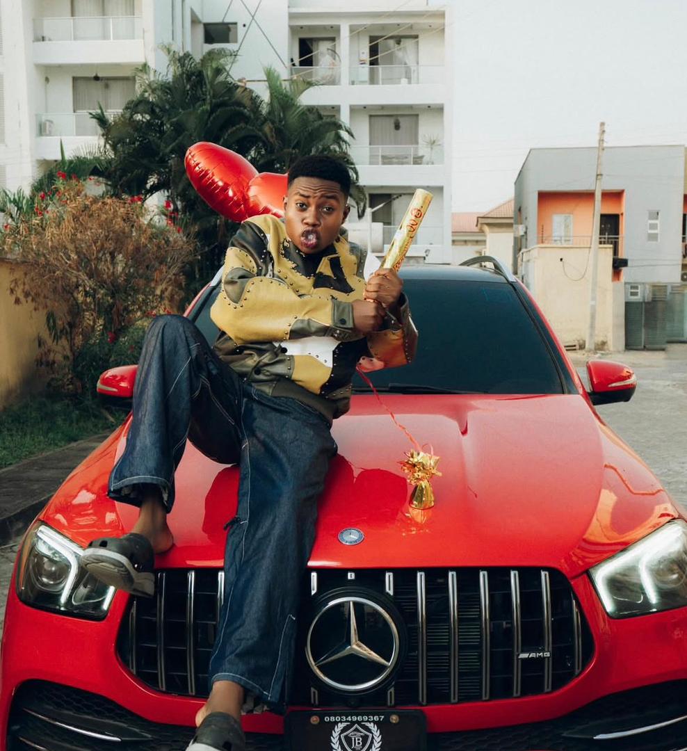 wale ambow tweet media