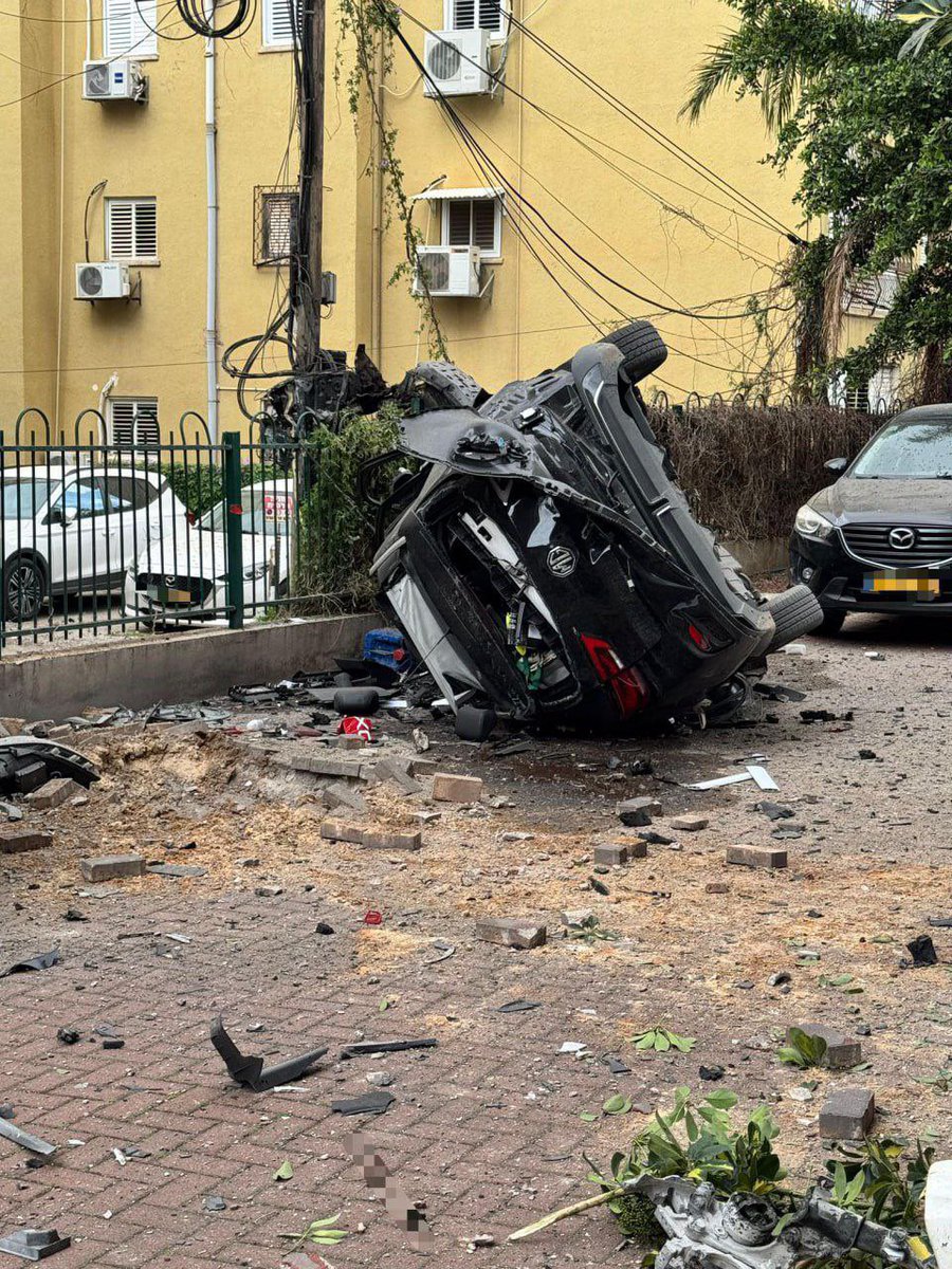 أول خبر | AwwwalKhabar tweet media