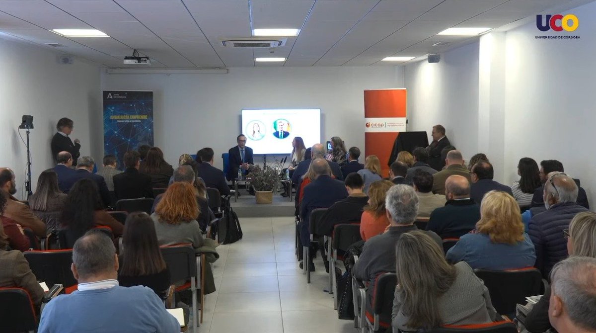 Andalucía Emprende tweet media