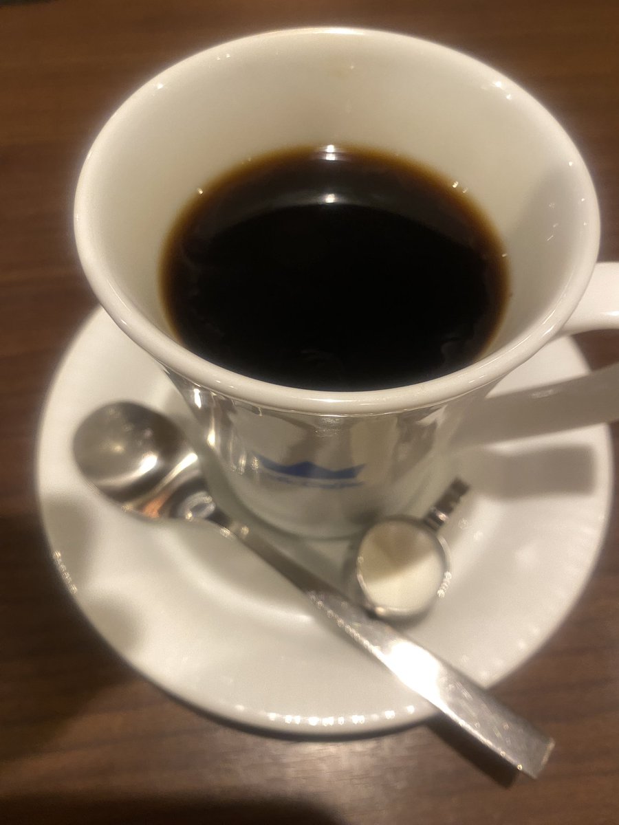 葵マコ@アルコール依存症アカウント tweet media