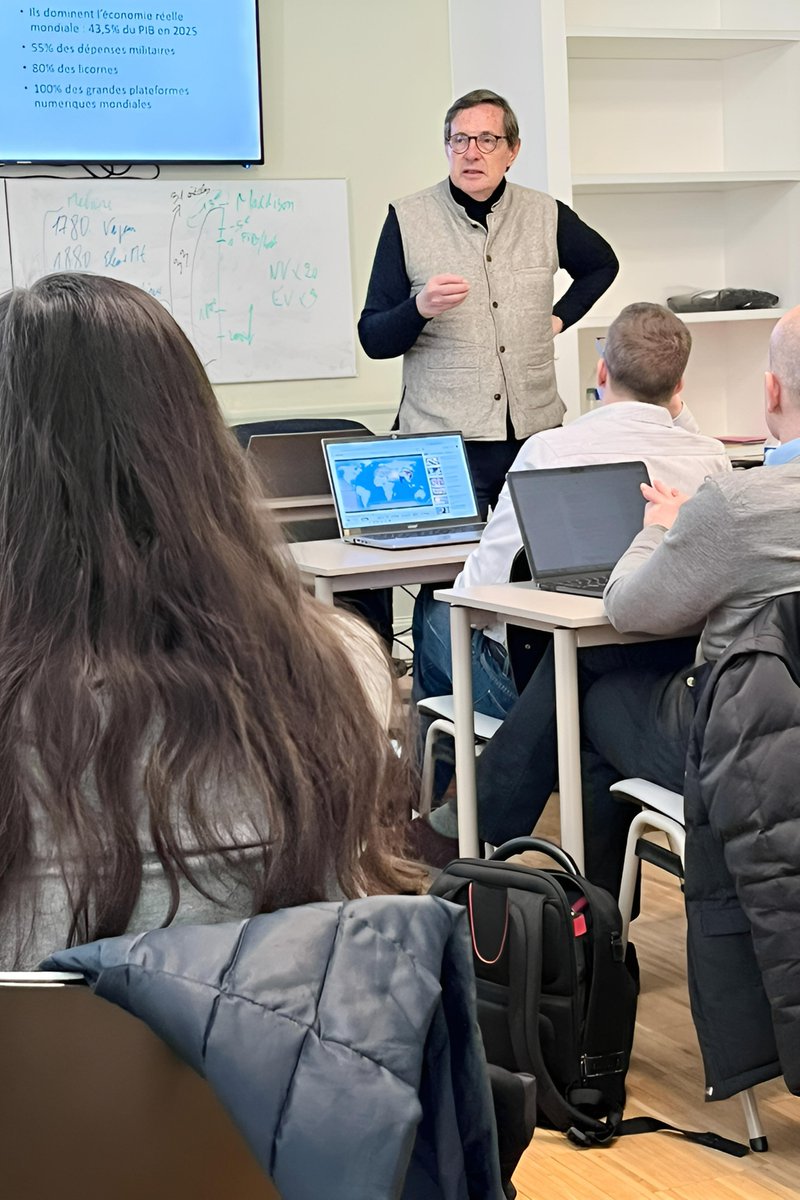 Institut Thomas More tweet media