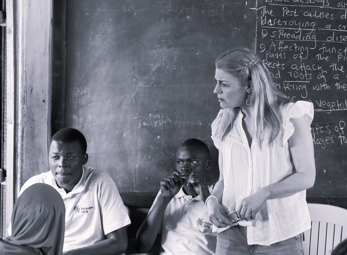 Polycom Girls 💛💙💖 tweet media