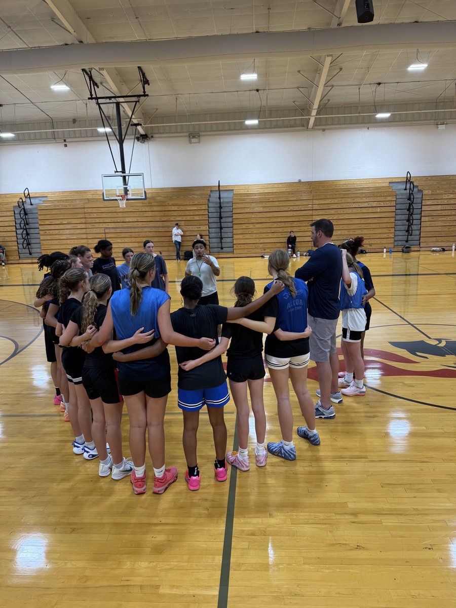 Bella Bradley tweet media