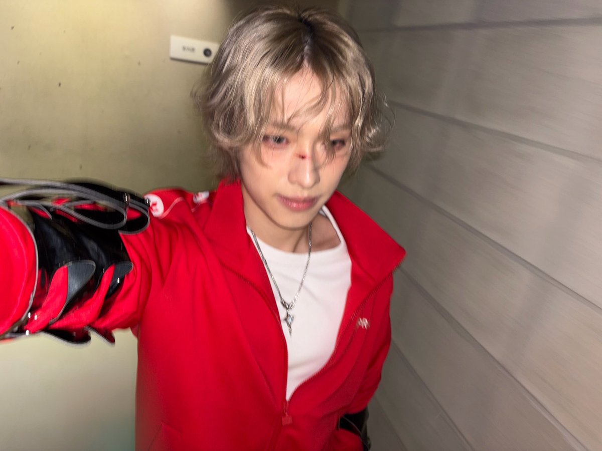 흔들려도변함없는4K이목구비