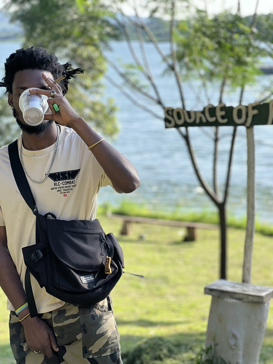 J E N E👑✨ tweet media