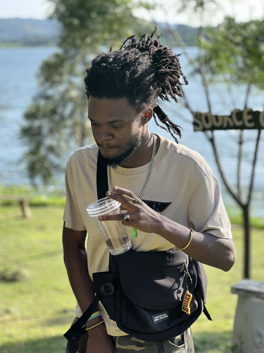 J E N E👑✨ tweet media