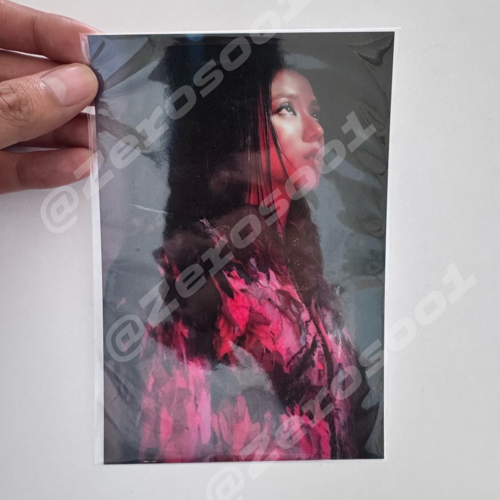 zerosoo1's tweet photo. โปสการ์ด จีซู Deadline pop up 
ราคา 250 รวมส่ง
#ตลาดนัดblackpink #ตลาดนัดบพ https://t.co/oXlkDfeHQW